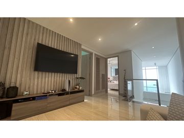 SE VENDE ESPECTACULAR APTO  DUPLEX VISTA  FRENTE AL MAR EN BQUILLA
