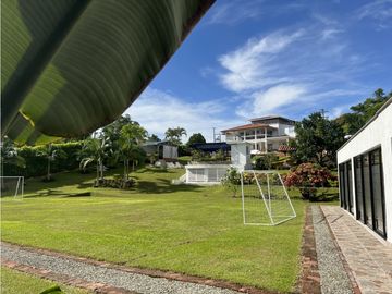 VENTA CASA CAMPESTRE PARA TURISMO SECTOR MARAVELES LA TEBAIDA Q