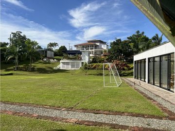 VENTA CASA CAMPESTRE PARA TURISMO SECTOR MARAVELES LA TEBAIDA Q