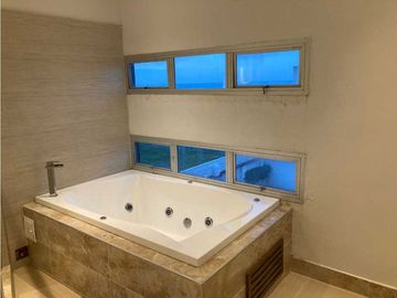 VENDO HERMOSA CASA DUPLEX EN PUNTA ROCA