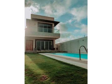 VENDO HERMOSA CASA DUPLEX EN PUNTA ROCA