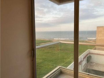VENDO HERMOSA CASA DUPLEX EN PUNTA ROCA