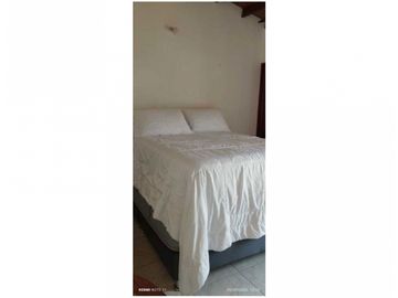 Casa de 2 pisos de oportunidad en conjunto cerrado, Rodadero reservado