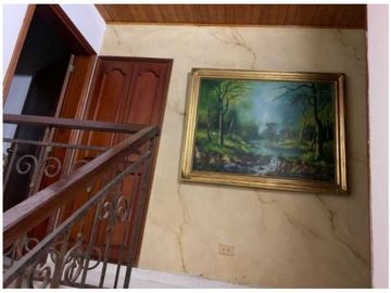 Amplia casa de 2 pisos 190m2 en conjunto cerrado, Bavaria
