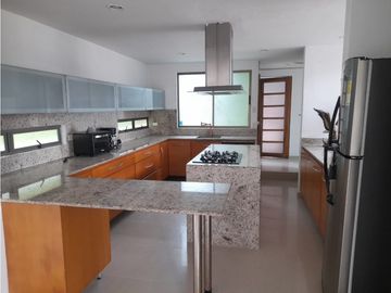 SE ARRIENDA CASA CAMPESTRE EN ENVIGADO - EL ESCOBERO