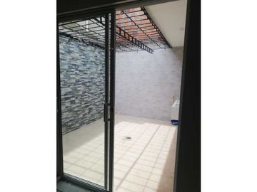 Vendo casa en el sur de cali barrio el limonar