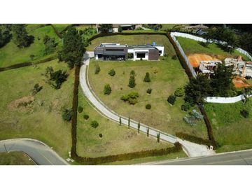 Venta de Casa Campestre En Unidad Cerrada via San Antonio la Ceja
