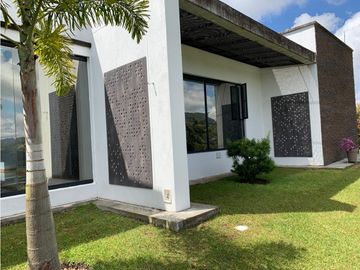 Venta de Casa Campestre En Unidad Cerrada via San Antonio la Ceja