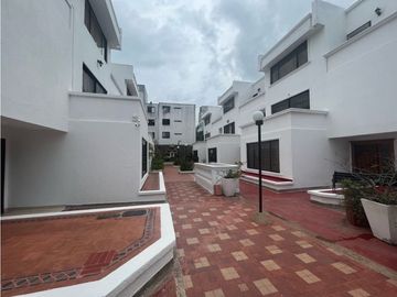 Casa en venta, sector Altos de Riomar.