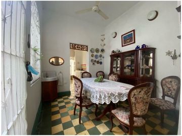 Venta de casa en el Centro Histórico -JR