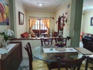Casa en zona céntrica Santa Marta