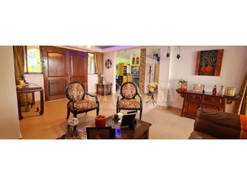 Se Vende Hermosa y Amplia Casa en Altos del Maria