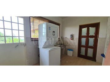 Se Vende Hermosa y Amplia Casa en Altos del Maria
