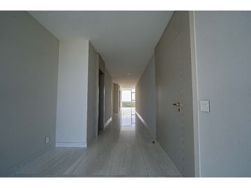 Vendo lujoso apartamento en Santa Maria