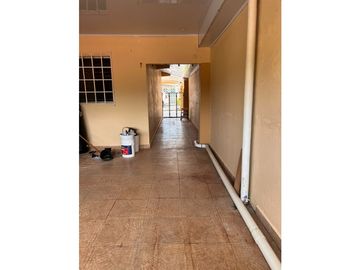 EL CRISOL / VILLA VERONICA / 215 M2 / CASA DE ESQUINA / 4HABITACIONES
