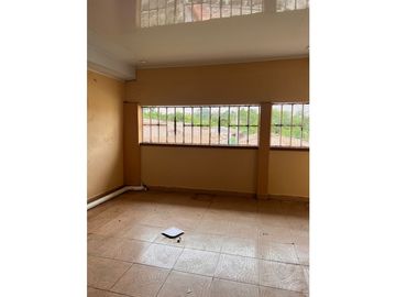 EL CRISOL / VILLA VERONICA / 215 M2 / CASA DE ESQUINA / 4HABITACIONES