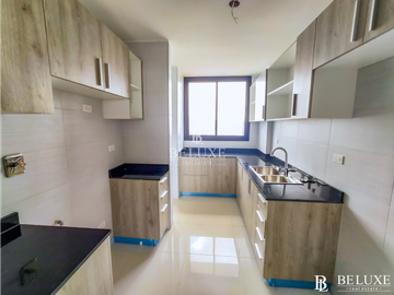 VENDO APARTAMENTO EN EL CANGREJO, PH CARRERAS TOWER (P)