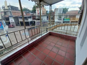 SE VENDE CASA EN BRISAS DE LOS ALAMOS