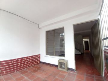 SE VENDE CASA EN BRISAS DE LOS ALAMOS