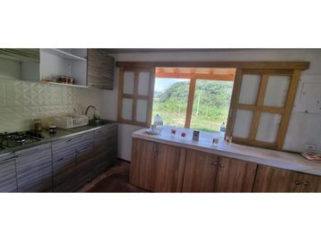 FINCA COMPLETA EN COCORN