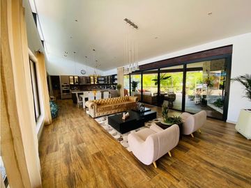 VENTA CASA CAMPESTRE EN RIONEGRO SECTOR  LLANOGRANDE