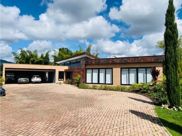 VENTA CASA CAMPESTRE EN RIONEGRO SECTOR  LLANOGRANDE