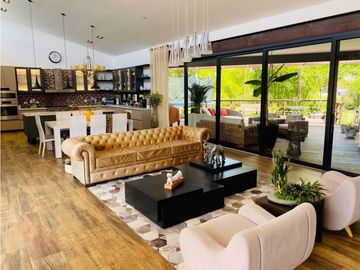 VENTA CASA CAMPESTRE EN RIONEGRO SECTOR  LLANOGRANDE