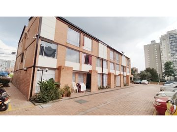 La Colina Casa Venta Parques de Cataluña 3 Pisos Ubicación envidiable