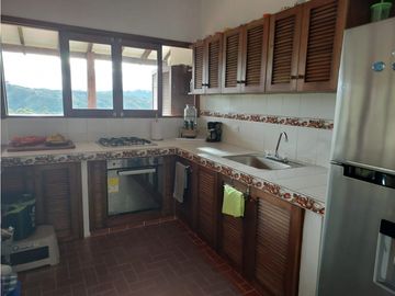 Venta hermosa casa vía al mar, Calima