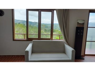Venta hermosa casa vía al mar, Calima