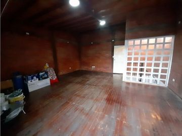 Casa de dos pisos en venta - Barrio Altamira Palmira Valle Colombia