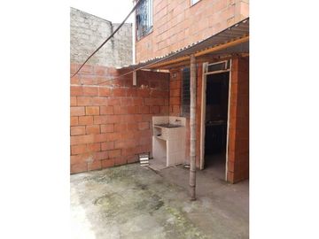 Vendo casa en el sur de cali barrio ciudad del sur via puerto tejada