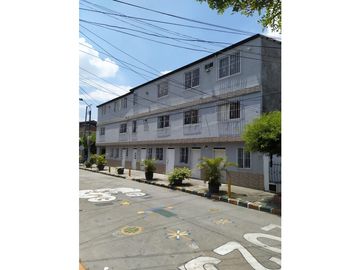VENDO CASA AL SUR ORIENTE DE CALI RENTANDO