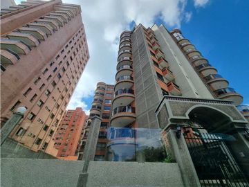 Venta apartamento usado en Alto Prado