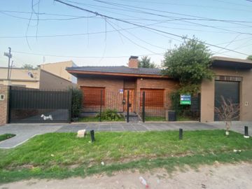 Chalet en venta en Merlo Sur