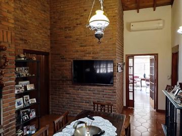 Chalet en venta en Merlo Sur