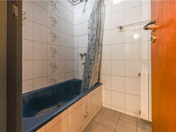 VENTA CASA 5 AMB AVELLANEDA WILDE ACEPTA PERMUTA