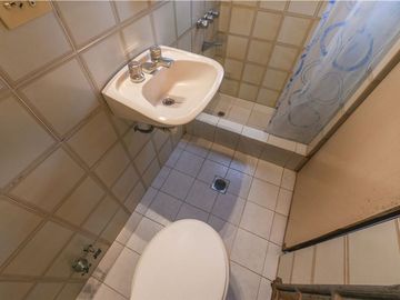 VENTA CASA 5 AMB AVELLANEDA WILDE ACEPTA PERMUTA