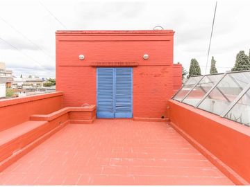 VENTA CASA 5 AMB AVELLANEDA WILDE ACEPTA PERMUTA