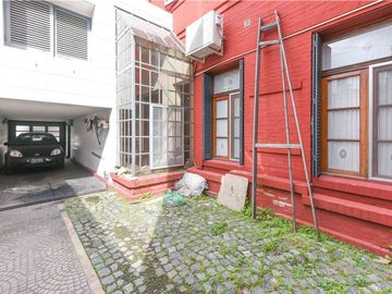 VENTA CASA 5 AMB AVELLANEDA WILDE ACEPTA PERMUTA