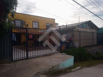 Casa en Venta en Gral Las Heras con Av. Maipu