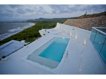 SE VENDE CASA DE PLAYA DE LUJO ENTRE BARRANQUILLA Y CARTAGENA