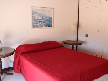 Venta , Alquiler Temporario. Casa  sobre el golf en  Golfers c.c
