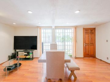 Departamento duplex  en Cerrada Santa Lucia