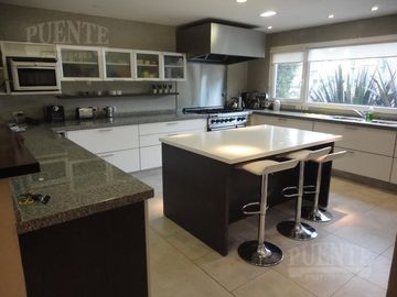 Saint Thomas, Canning - Excelente Casa sobre Lote Doble!