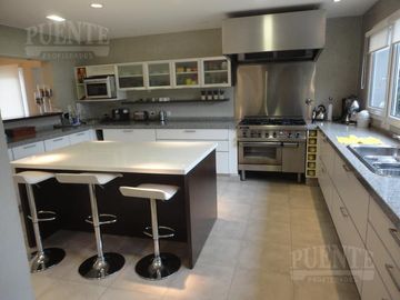 Saint Thomas, Canning - Excelente Casa sobre Lote Doble!