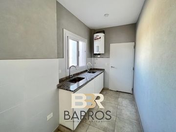Venta departamento 2 ambientes Ituzaingo con Cochera y balcón