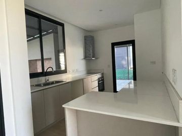 Moderna  Casa a la venta  4 Amb - Barrio Privado Lares De Canning  a estrenar!!