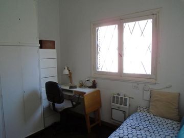 VENTA CHALET 6 AMBIENTES EN VICENTE LÓPEZ