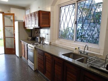 VENTA CHALET 6 AMBIENTES EN VICENTE LÓPEZ